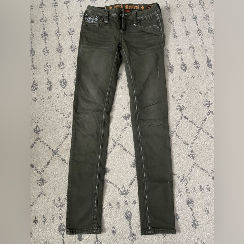 Rock Revival. Size 26.